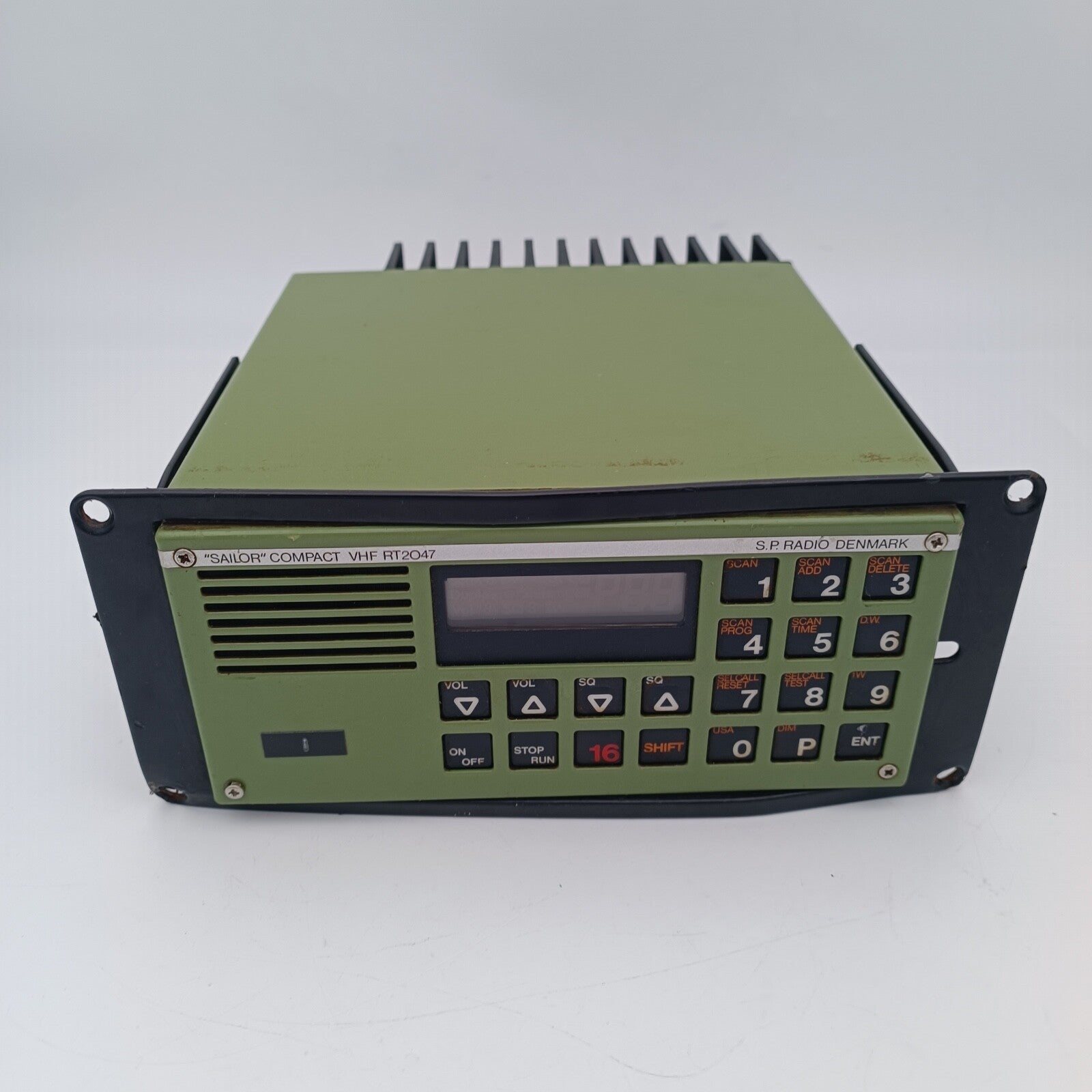 SAILOR RT2047/D RT2047 DSC Compact Marine VHF Radio Transceiver0