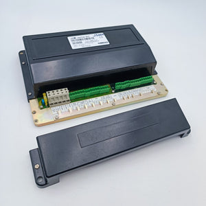 738841