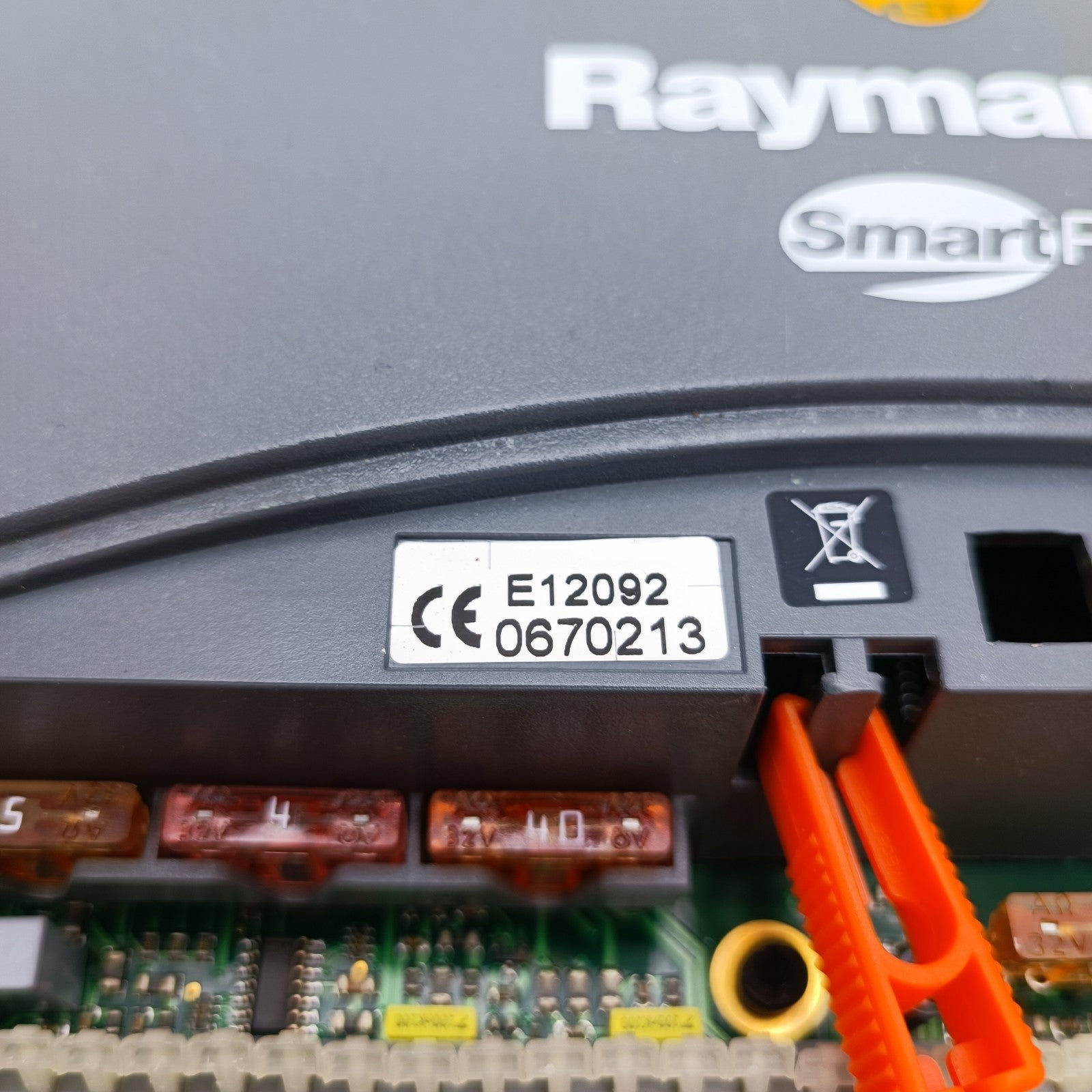 719111