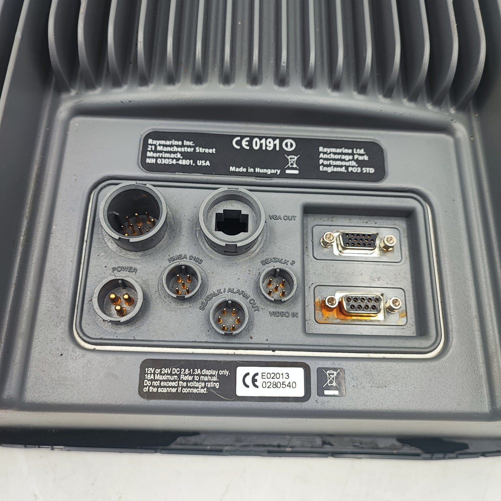 Raymarine E120 MFD Chartplotter Radar Screen Classic Display Marine Navigation11