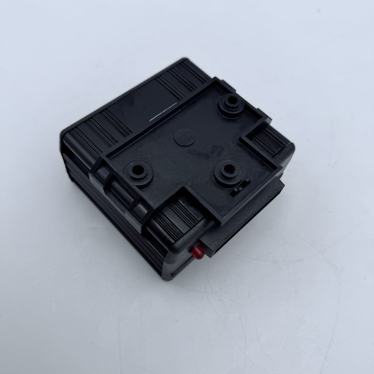 Alfatronix PV6s 17-32VDC to 13.6VDC Converter-6A / 10A Isolated Input to Output5