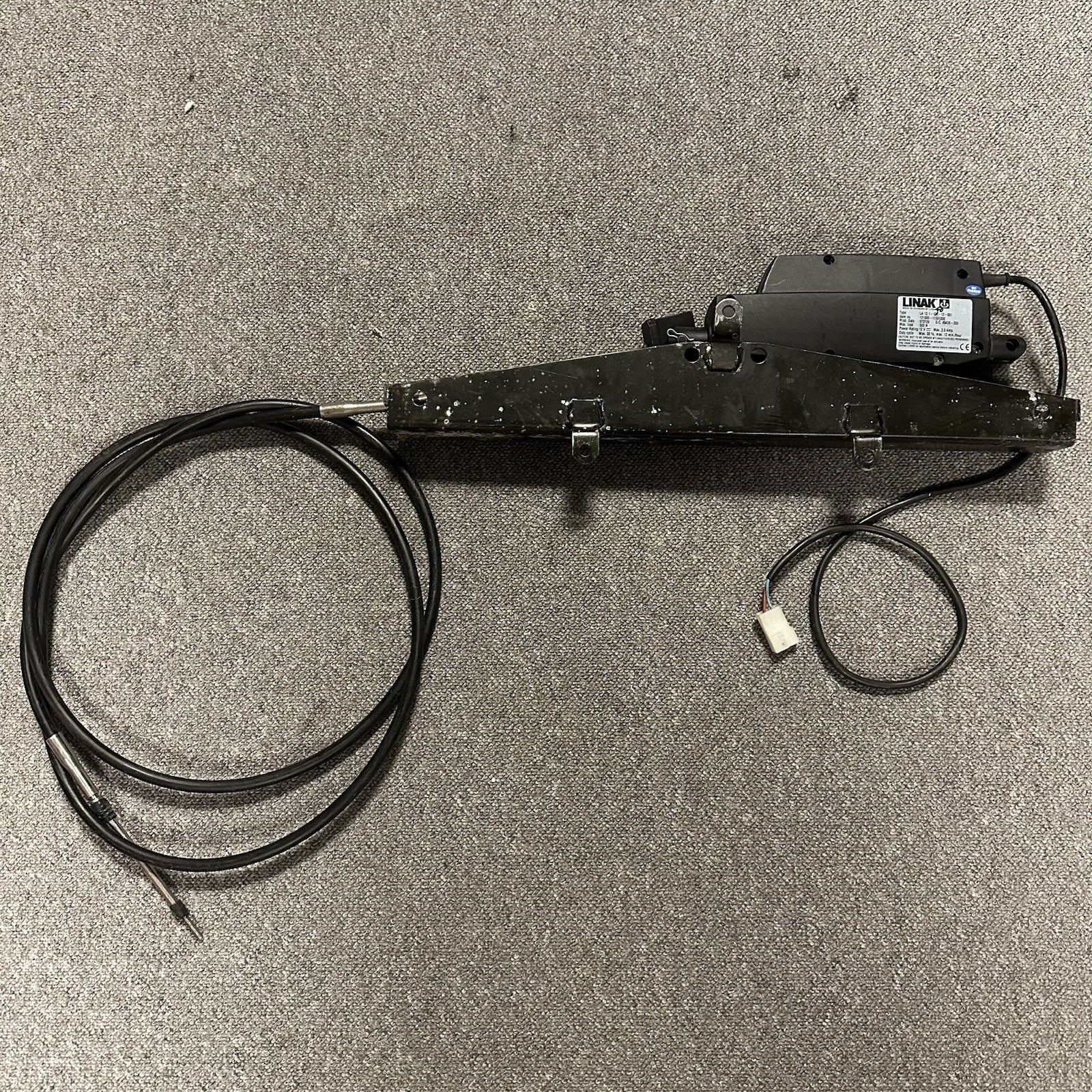 718528