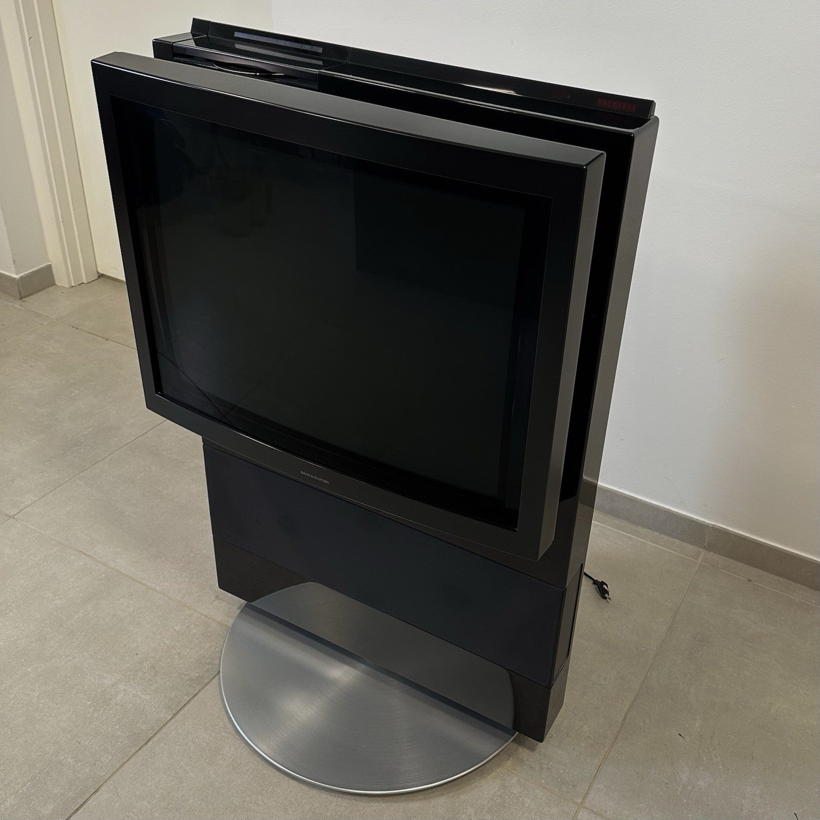 Bang & Olufsen BEOCENTER AV5 Vintage Gaming CRT TV B&O Console CD DVD RARE2