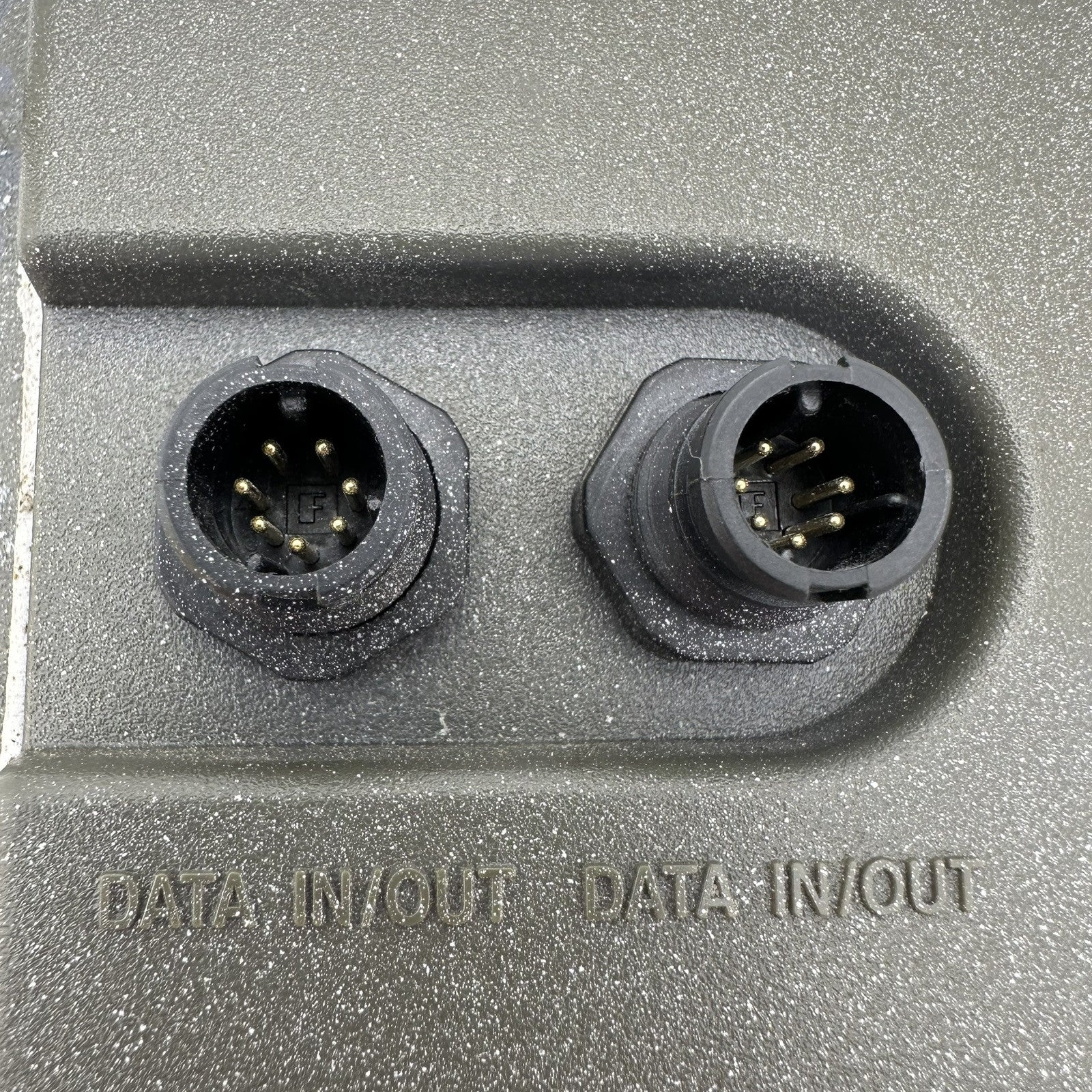 740819