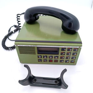 SAILOR RT2047 VHF DSC Marine Radio Complete set w/ Handset Bracket