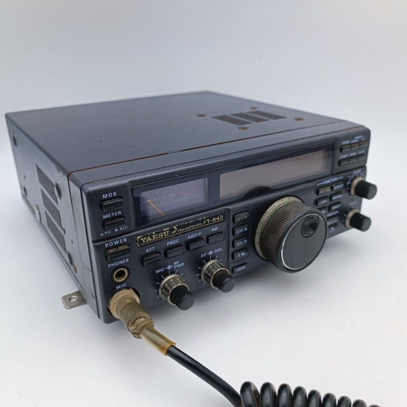 YAESU FT-840 100W HF TRANSCEIVER FT840 FT 840 Solid State Radio